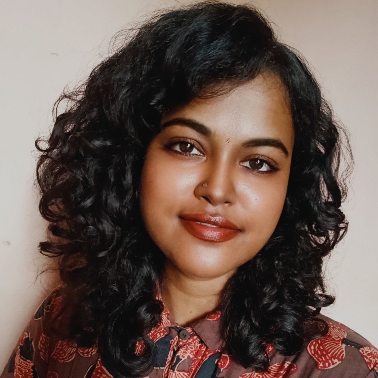 Dr. Prathibha, a siddha doctor, life coach, and yoga teacher