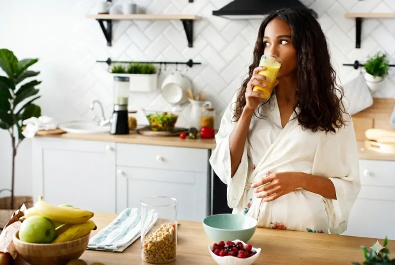 Smoothie Lait d'Or : la recette ultime pour votre intestin et votre mental